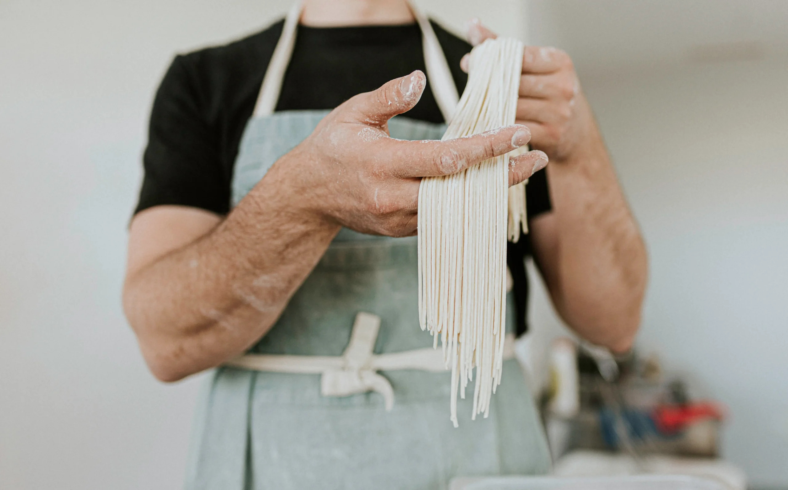 Sveže domače ročno narejene testenine, rezance.